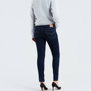 Levi’s 711 Skinny Jeans